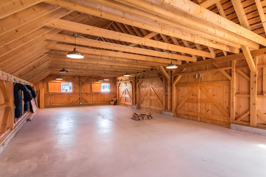 Interior of 22' x 42' Carriage House individual-detail-house