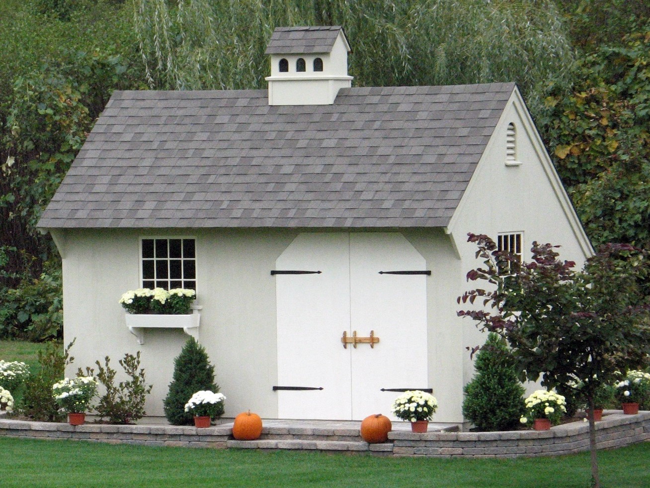 saltbox fall individual-detail-house
